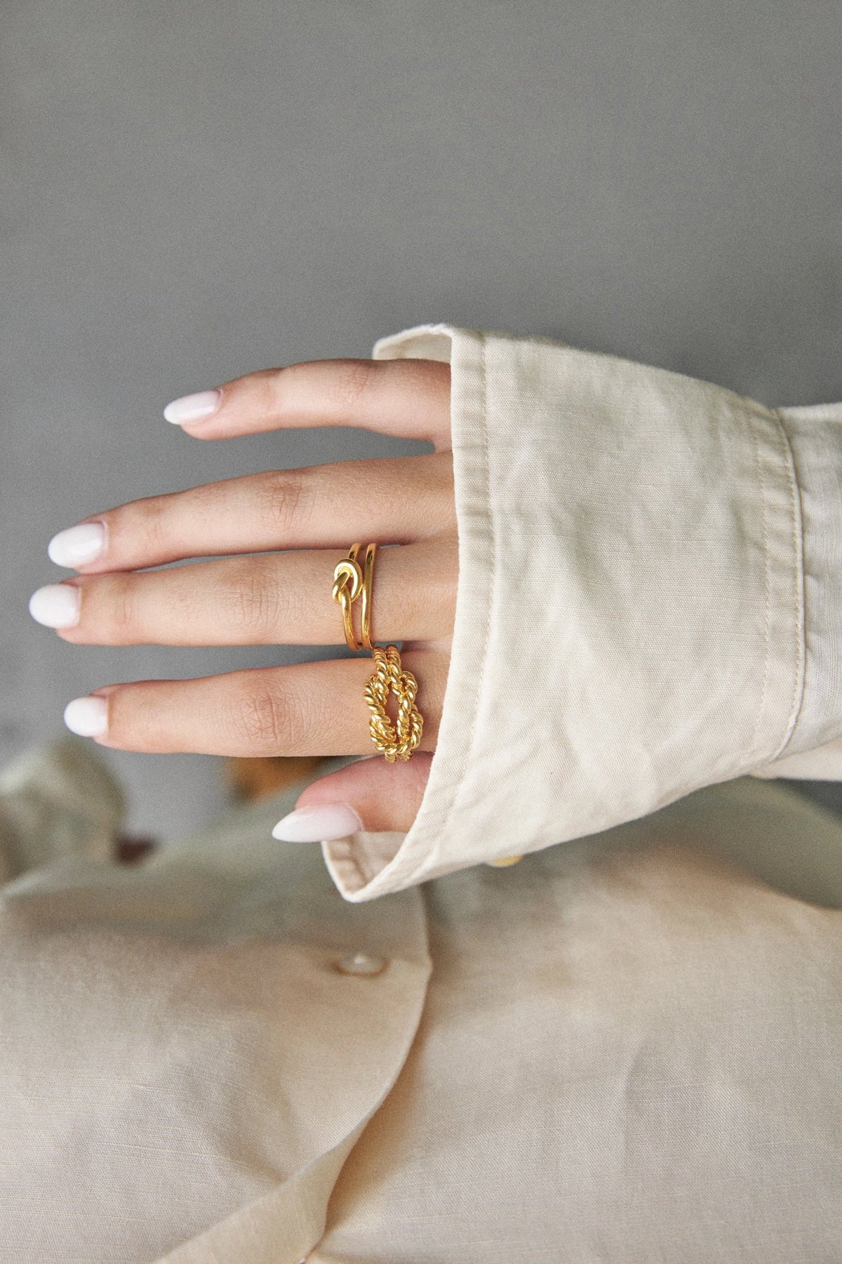 modelo a usar dois aneis com modelo nó, um liso e um textura