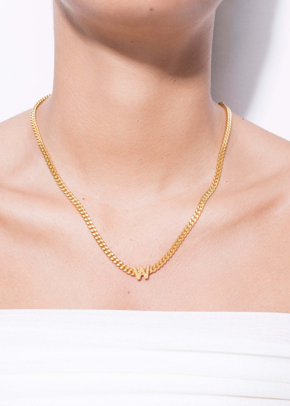 alphabet necklace with pendant W Necklaces