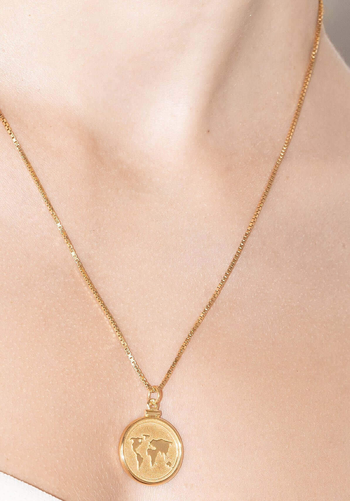 Ginger world map Necklace Necklaces