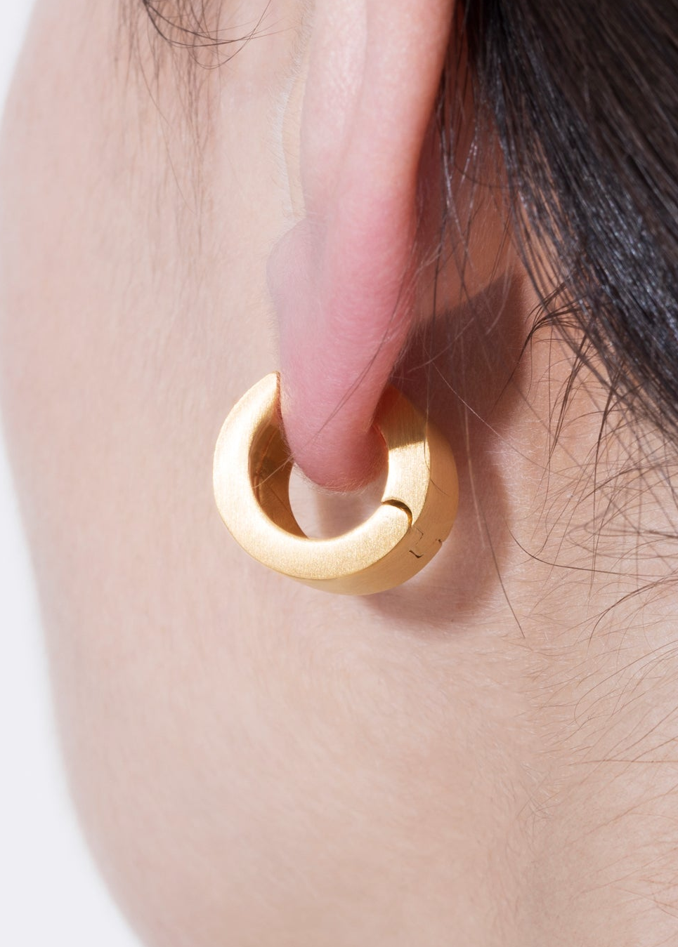 alma earrings